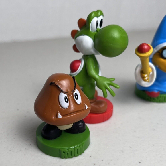 Nintendo Super Mario Bros Chess Set Replacement Piece Yoshi Koopa Cake Toppers - Picture 3 of 7